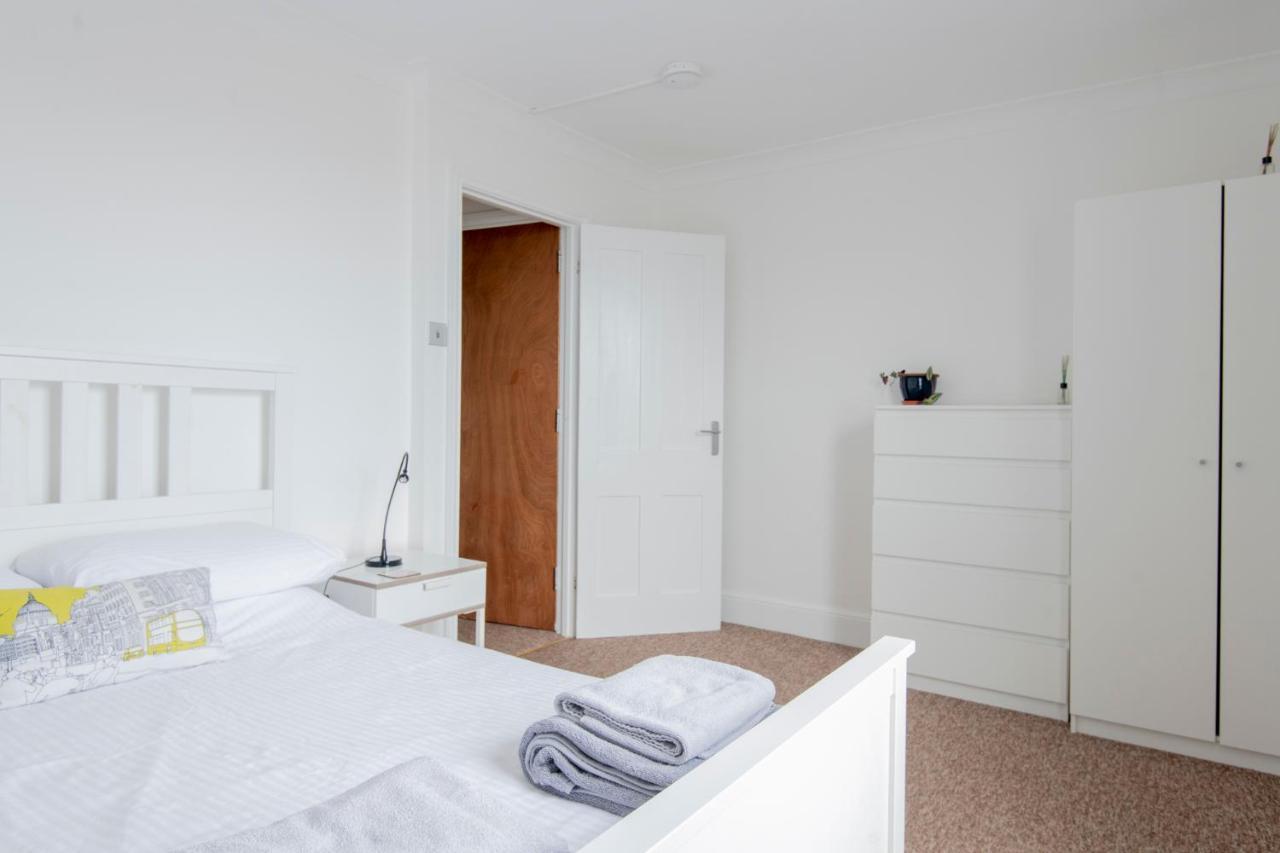 Apartament Fantastic 3 Bed Brighton House- Sleeps 6- Superfast Wifi And Garage Zewnętrze zdjęcie